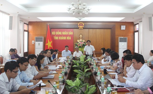 Ông Hồ Văn Mừng phát biểu tại buổi giám sát.