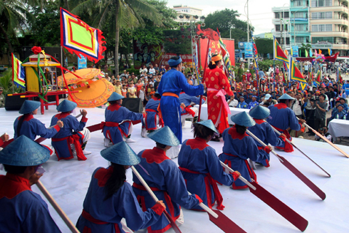 Lễ hội Cầu ngư – nét đẹp văn hóa truyền thống của ngư dân miền biển.