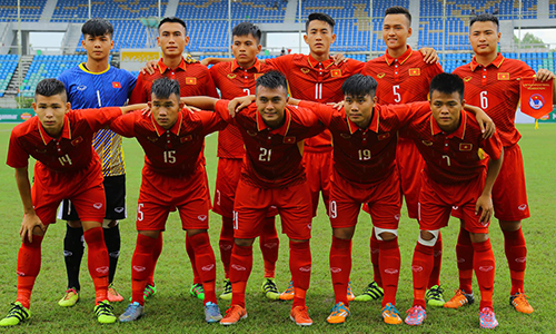 Đội hình ra quân của U18 Việt Nam trước U18 Brunei.