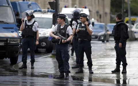 Hiện trường vụ tấn công khủng bố ơ Pháp hồi tháng 6/2017. Ảnh: Reuters