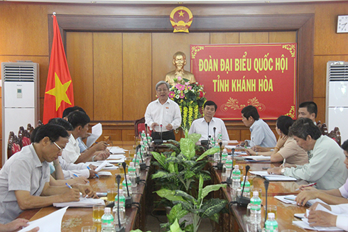 Ông Lê Xuân Thân phát biểu tại cuộc họp