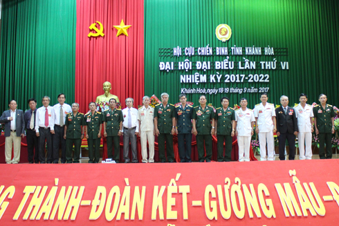 Ban Chấp hành nhiệm kỳ 2017 – 2022 ra mắt đại hội. 