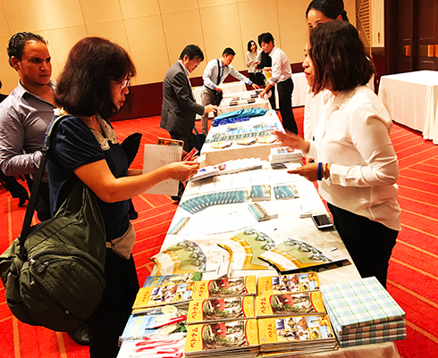 Doanh nghiệp du lịch Nhật Bản gặp gỡ, trao đổi thông tin với đại diện doanh nghiệp du lịch Nha Trang - Khánh Hòa