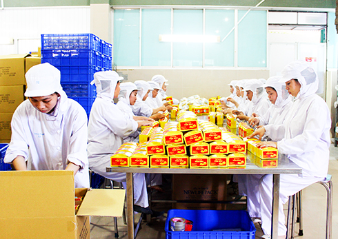 Hoạt động sản xuất bánh Trung thu tại Nhà máy Thực phẩm Cao cấp Sanest Foods (Công ty Yến sào Khánh Hòa)