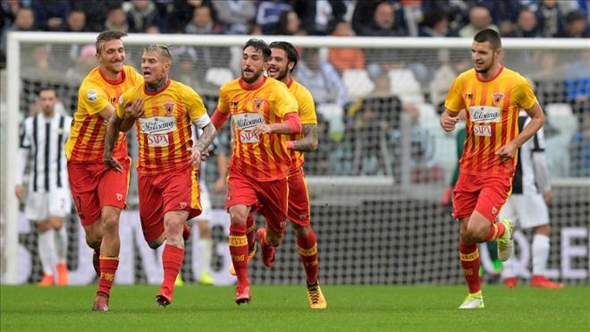  Benevento Calcio khởi đầu Serie A 2017/18 bằng mạch 12 trận toàn thua.