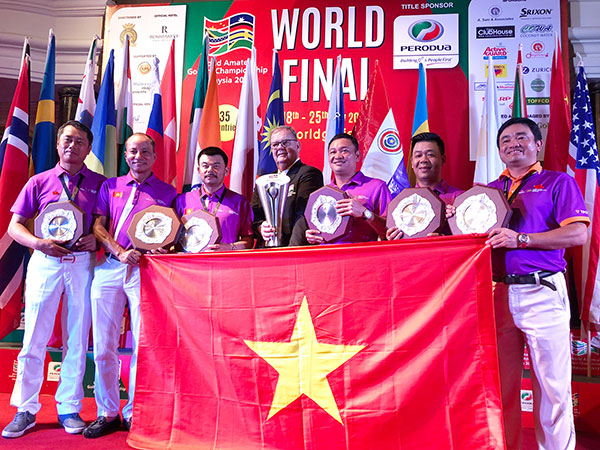  5 golf thủ tham gia bảng thi đấu chính thức của tuyển Việt Nam.