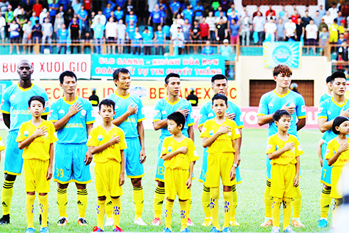 Các cầu thủ Sanna Khánh Hòa - Biển Việt Nam sẽ đại diện cho Việt Nam dự giải Toyota Mekong cúp 2017