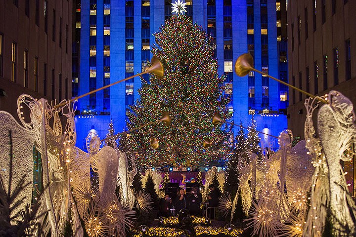 Cây thông Noel ở Trung tâm Rockfeller, thành phố New York, Mỹ.