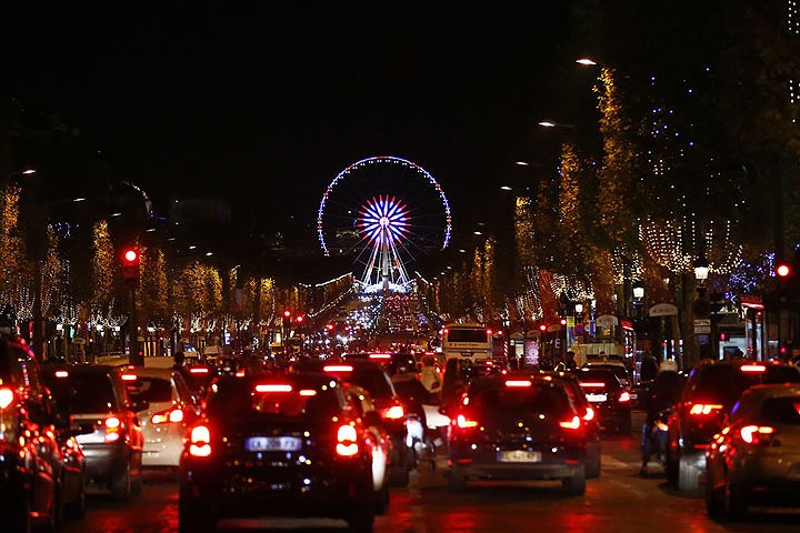Đại lộ Champs Elysee ở thủ đô nước Pháp.