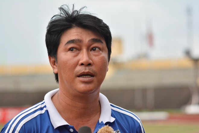 HLV Trần Minh Chiến dẫn dắt đội tuyển U19 Việt Nam tại giải U21 quốc tế 2017.