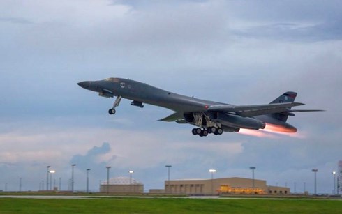 Máy bay ném bom B-1B Lancer của Mỹ. Ảnh: Reuters