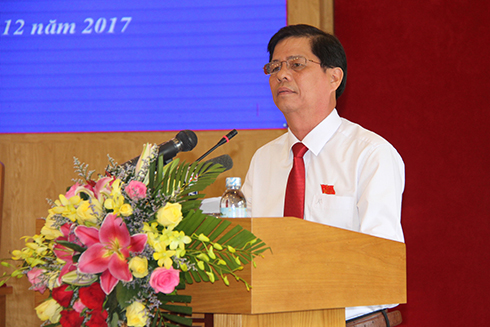 Ông Nguyễn Tấn Tuân phát biểu bế mạc kỳ họp