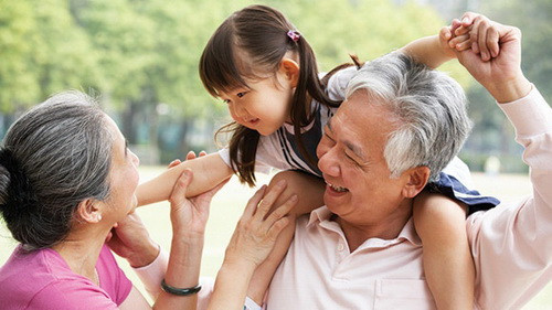 Phấn đấu đến năm 2030, người cao tuổi có thời gian sống khỏe tổi thiểu 68 năm.