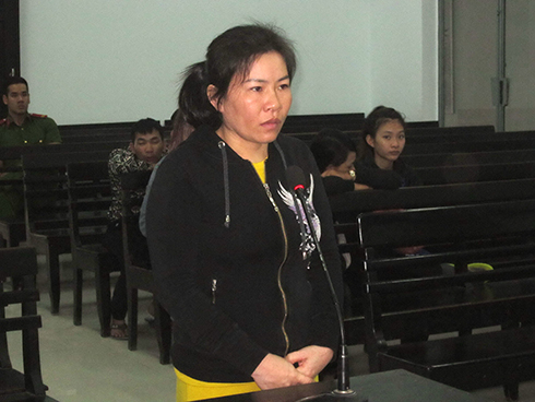 Bị cáo Hương trước tòa.