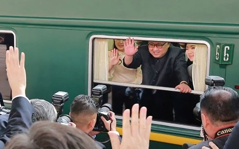 Hình ảnh nhà lãnh đạo Triều Tiên trên chuyến tàu tới Trung Quốc. Ảnh: AFP/Getty Images