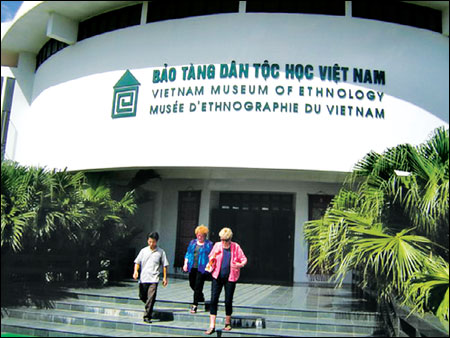 Bảo tàng Dân tộc học thường nằm trong top điểm đến yêu thích của khách quốc tế đến Hà Nội.