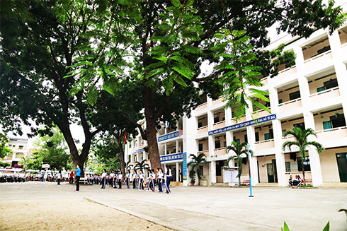 Trường THCS Âu Cơ (TP. Nha Trang).