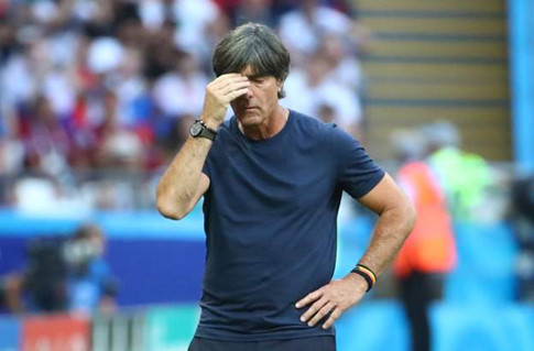 Huấn luyện viên Joachim Loew đang bị xem như tội đồ sau thất bại ê chề của Đức tại World Cup 2018