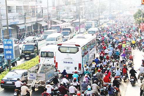 Tình trạng ách tắc giao thông diễn ra khá thường xuyên ở Nha Trang.