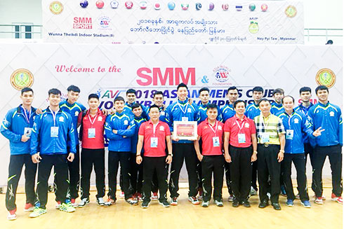 Các thành viên đội bóng Sanest Khánh Hòa tham dự giải các câu lạc bộ nam châu Á tại Myanmar.