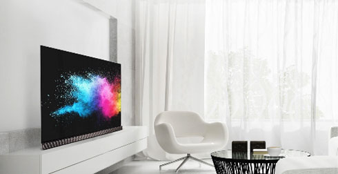  TV LG OLED có độ hiển thị sống động với hơn 8 triệu điểm ảnh tự phát sáng.