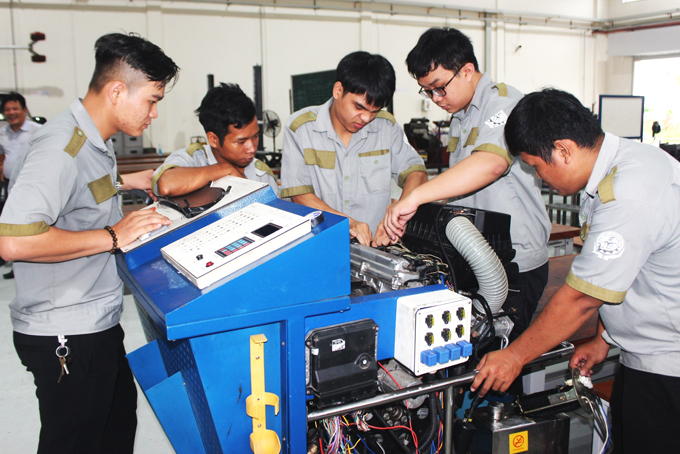 Đào tạo nghề tại Trường Cao đẳng Kỹ thuật Công nghệ Nha Trang. Ảnh: V.G