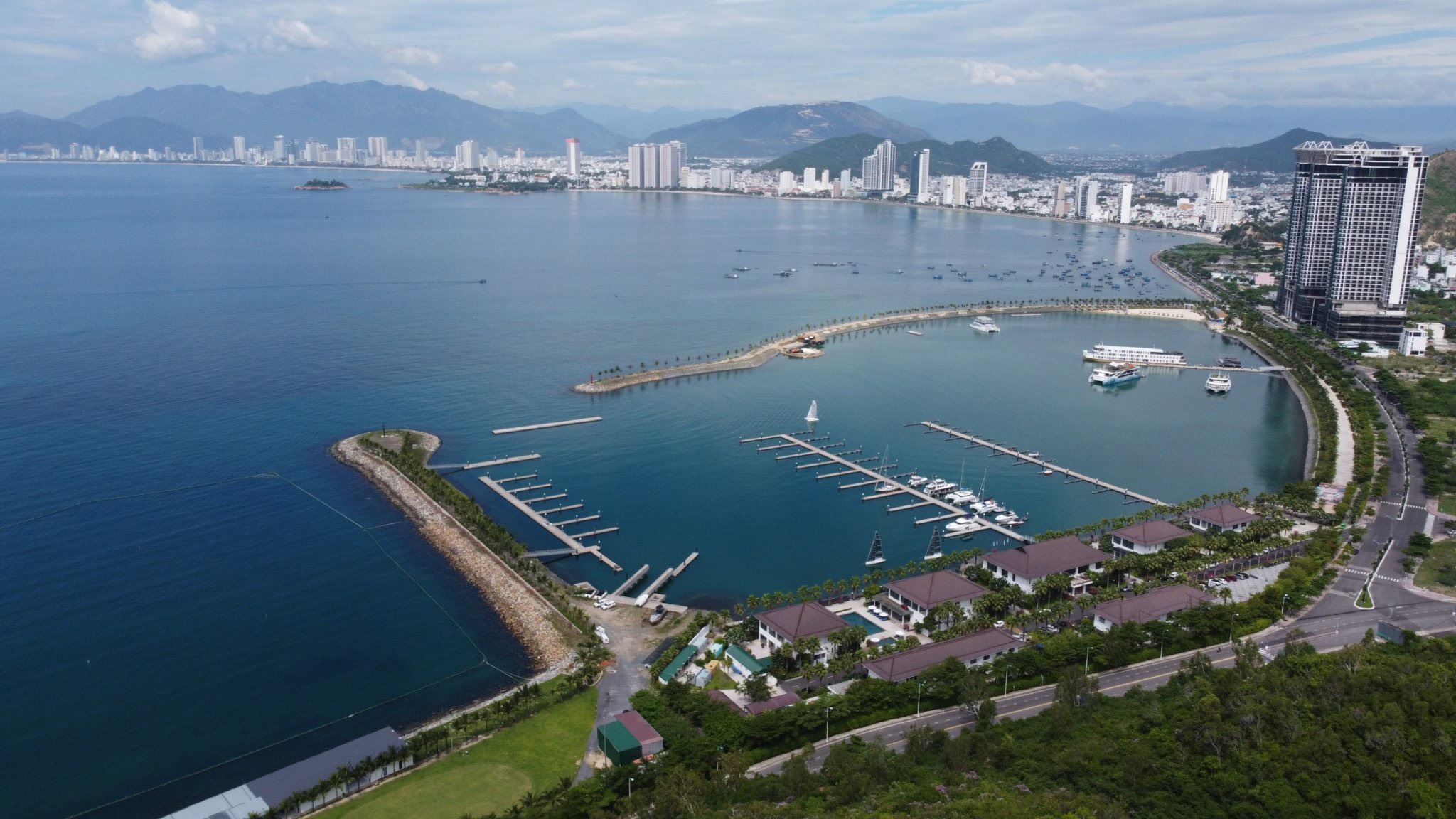 Đẩy mạnh phát triển đô thị