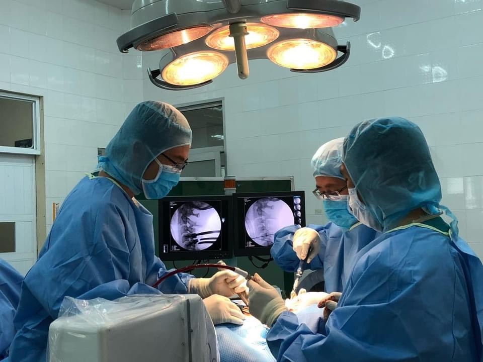 Tăng cơ hội sống cho người mắc bệnh lý cột sống cổ