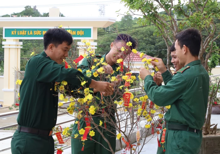Xuân về trên đảo tiền tiêu 