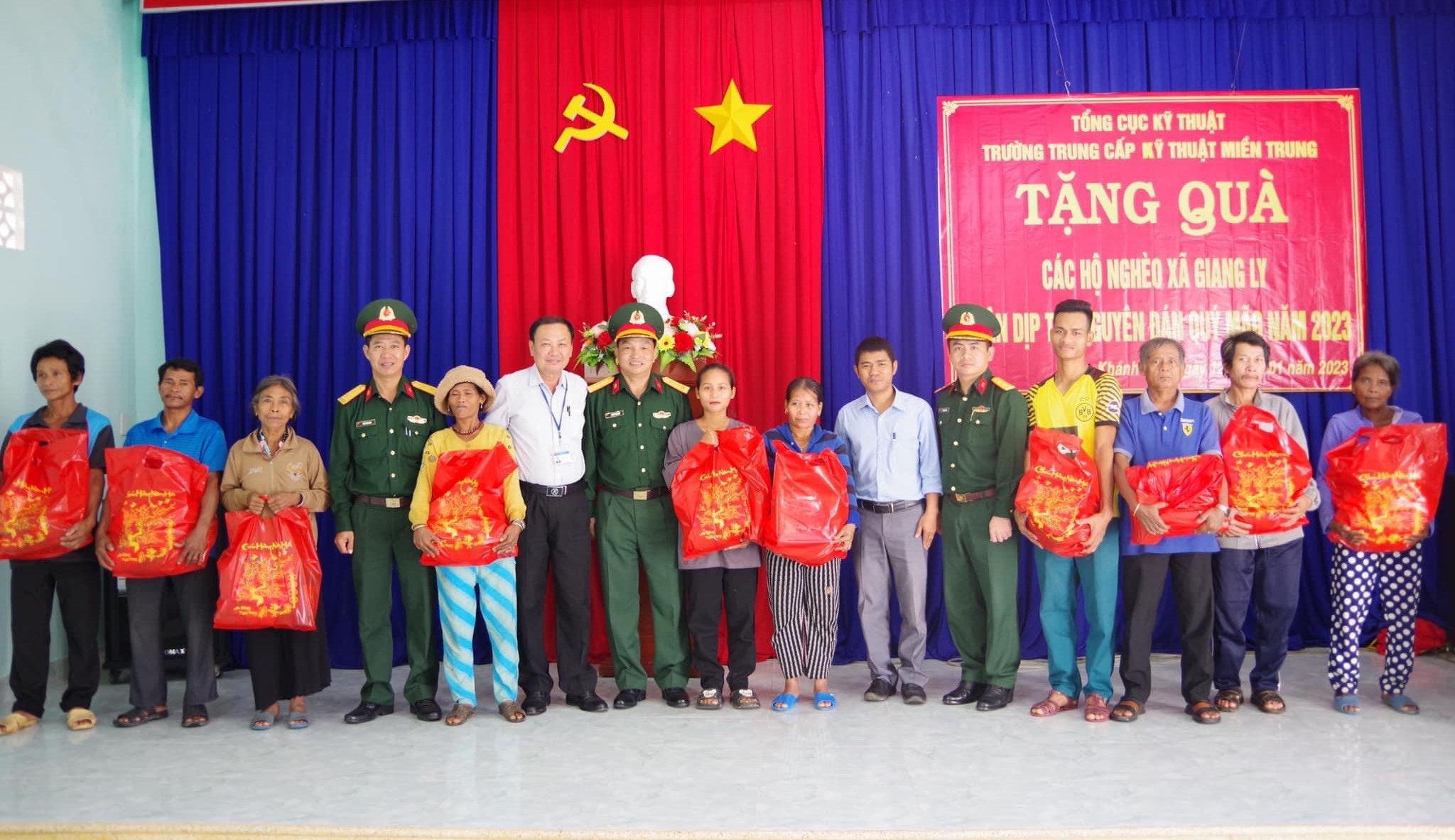 Trường Trung cấp Kỹ thuật miền Trung: Đẩy mạnh công tác dân vận