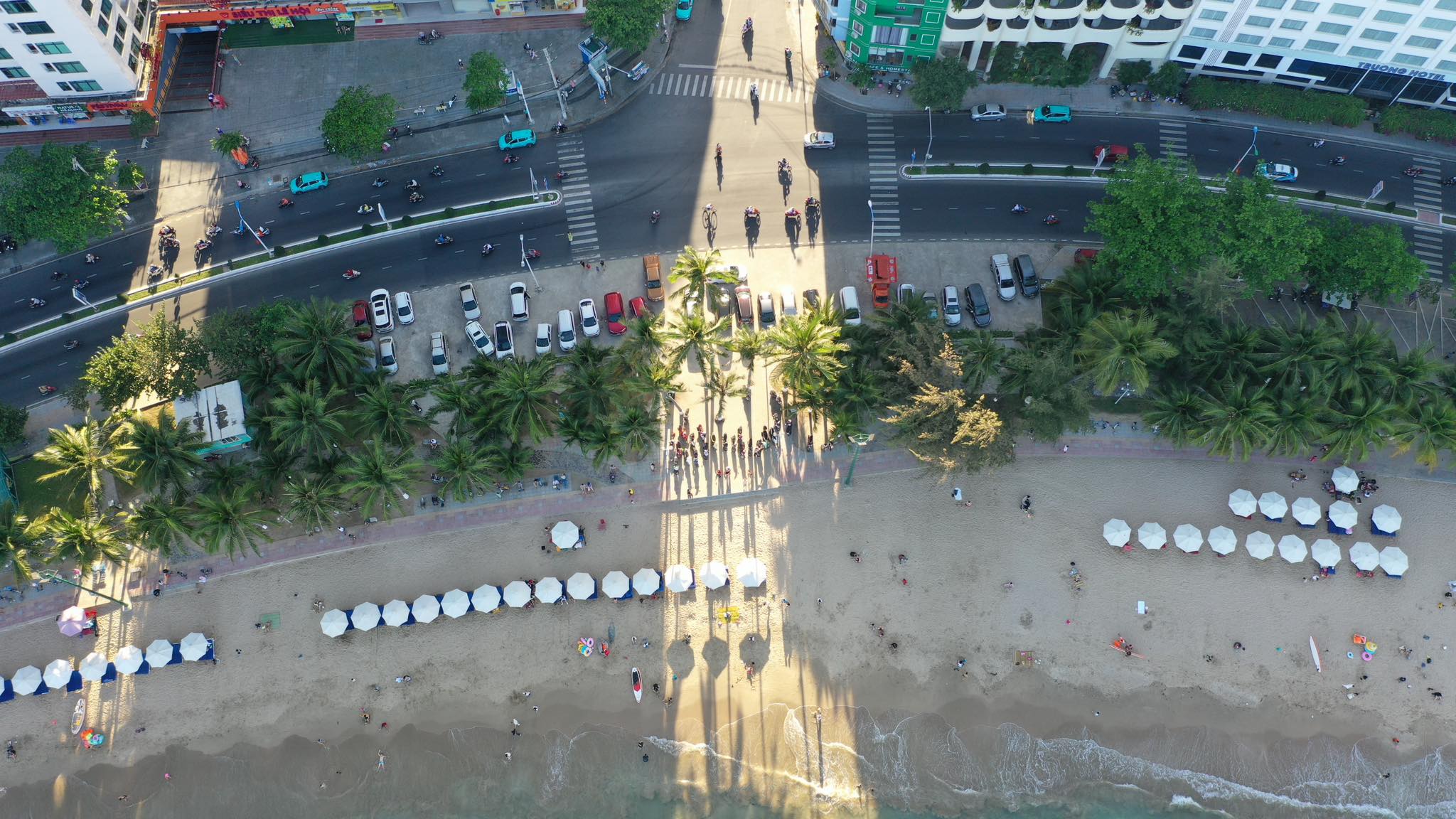 Nha Trang: Chỉ đạo kiểm tra, xử lý các đối tượng xin tiền giữ xe ở khu vực Hòn Chồng