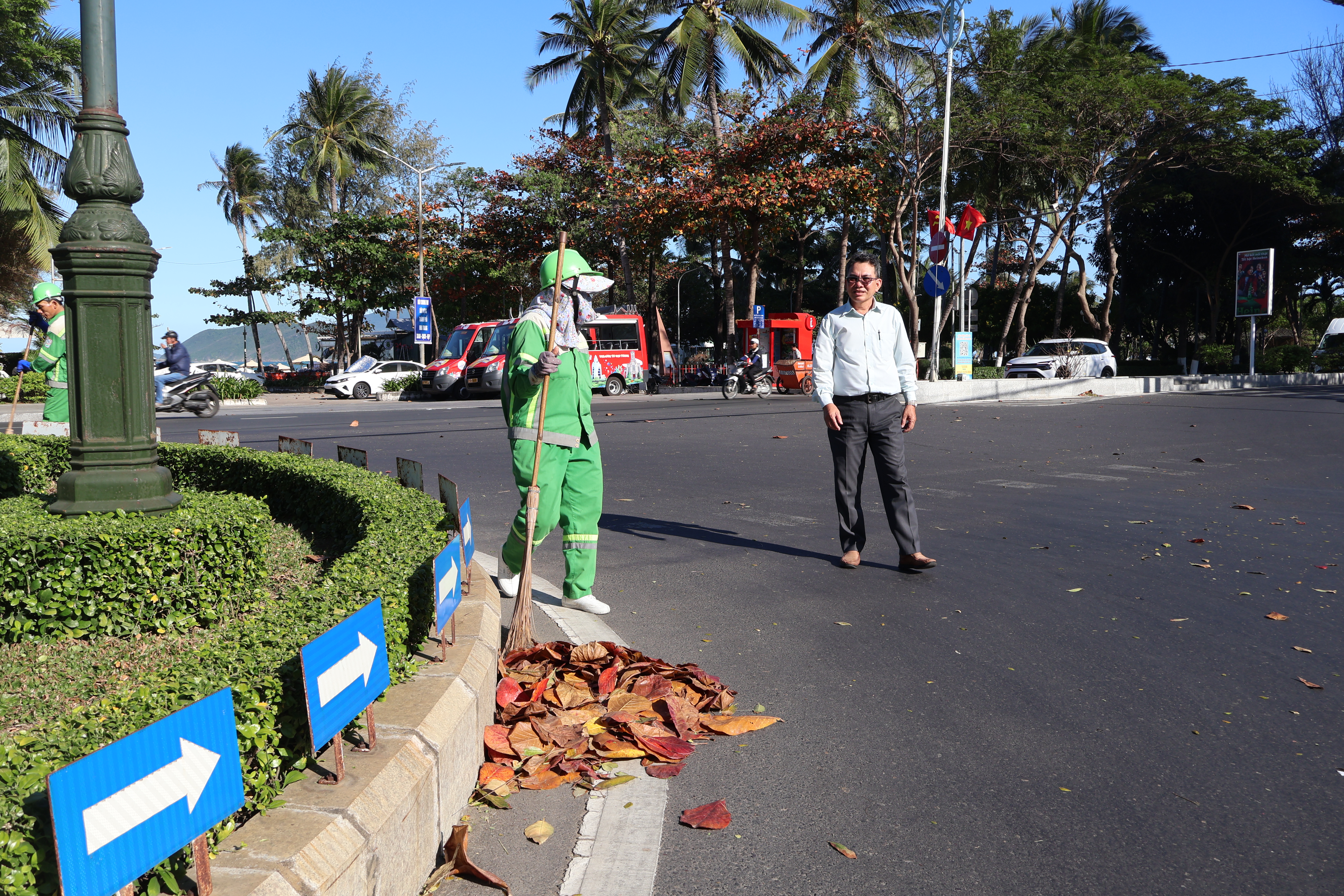 Góp sức làm đẹp phố phường