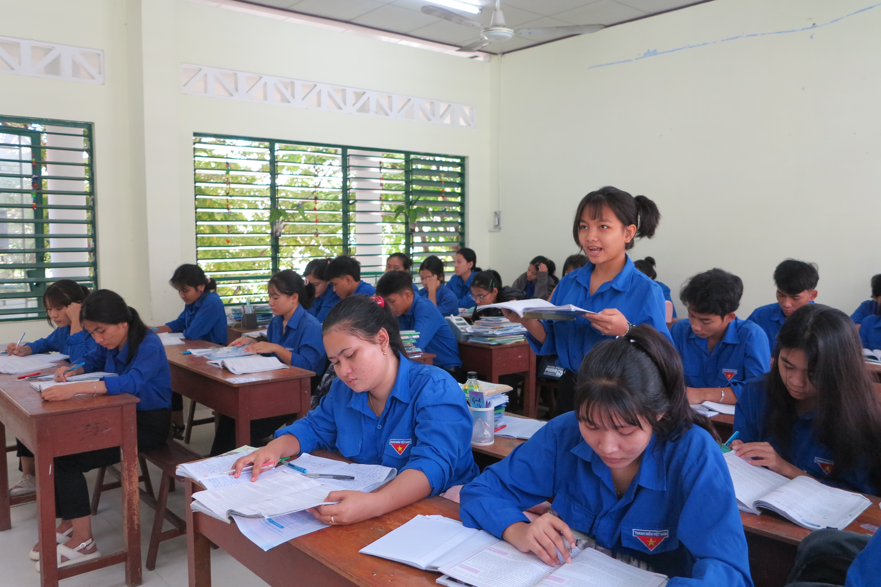 Quan tâm phát triển giáo dục vùng dân tộc thiểu số