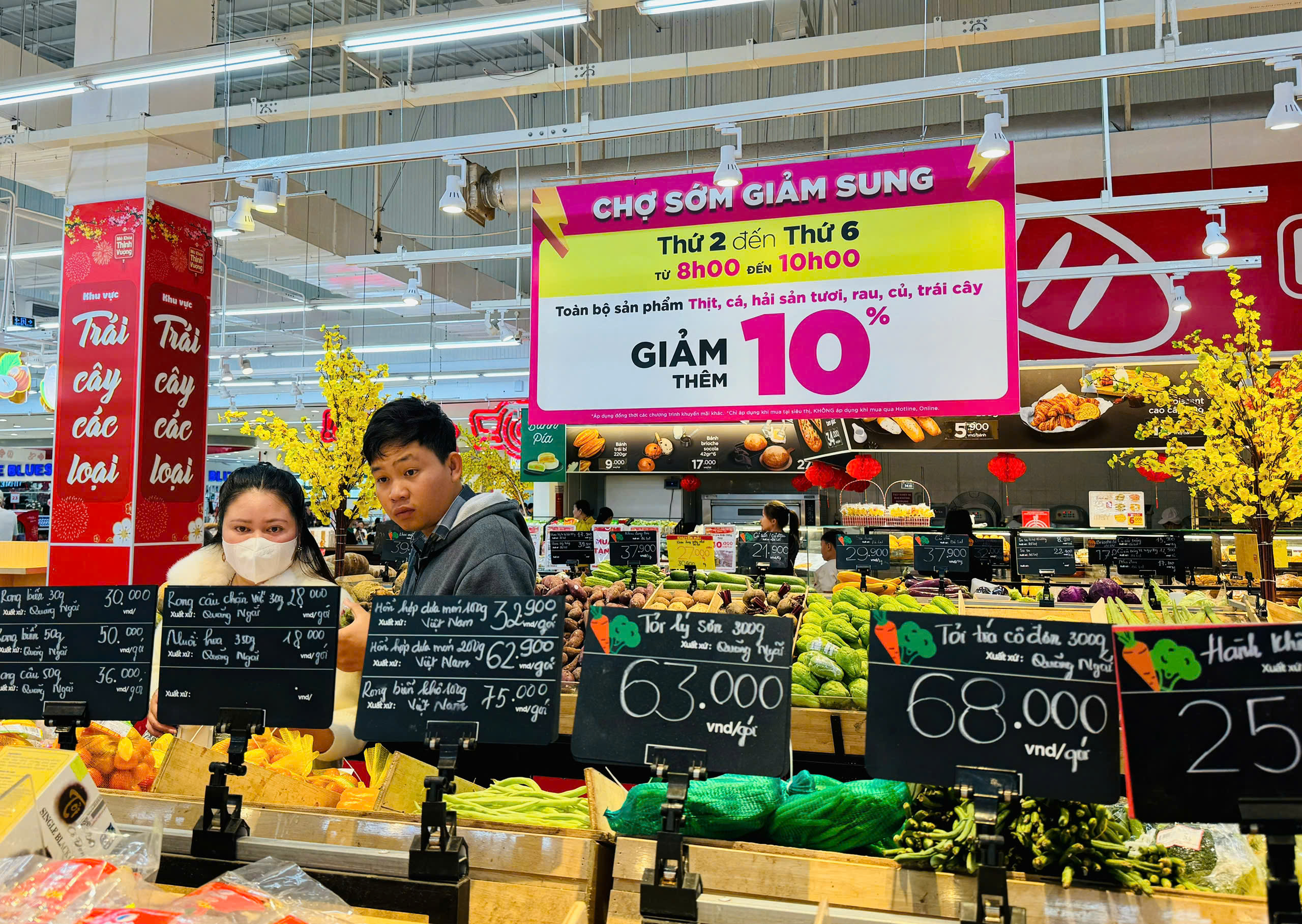 Thị trường thực phẩm sau Tết: Hàng hóa dồi dào, giá ổn định