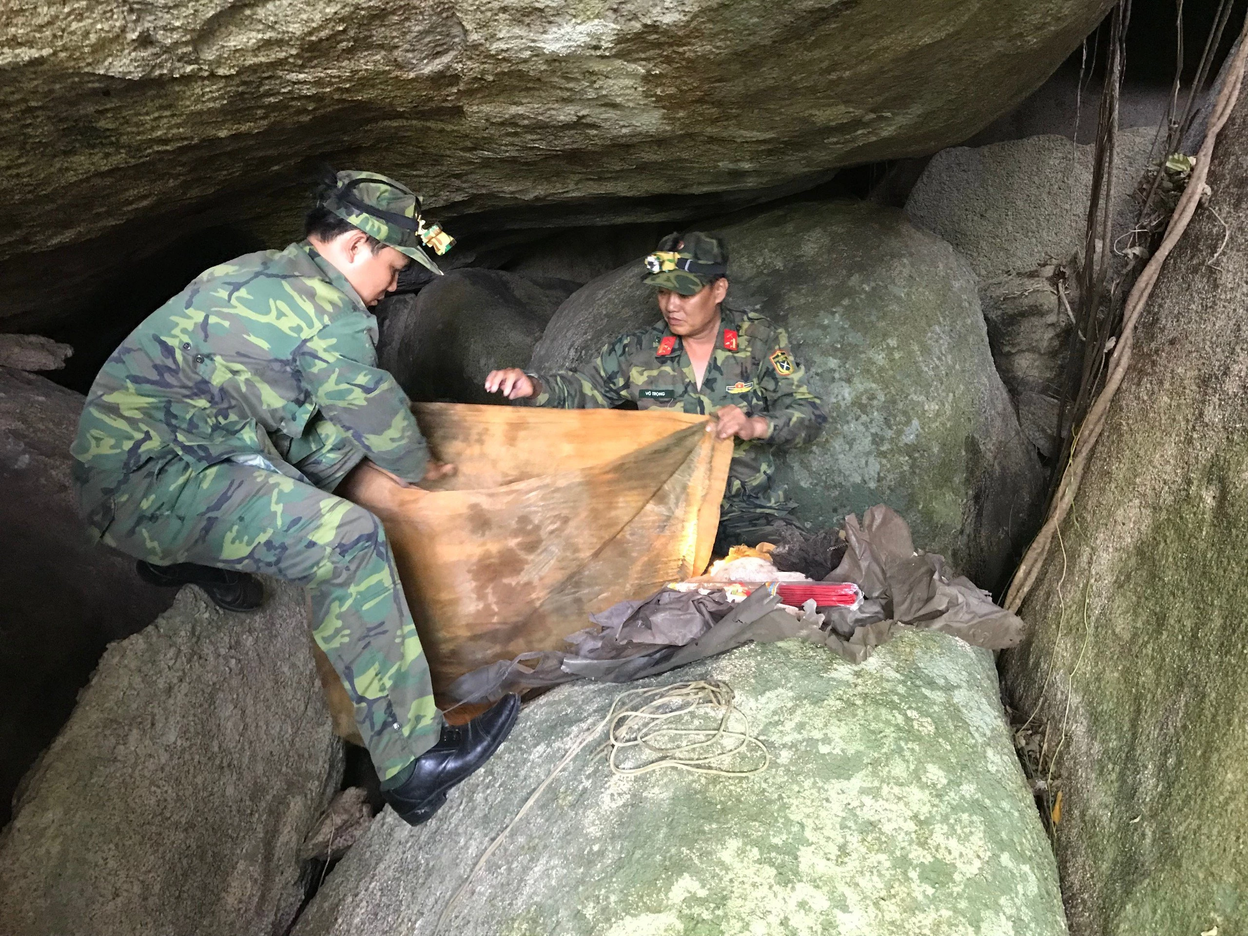 Chế độ, chính sách đối với lực lượng tìm kiếm, quy tập hài cốt liệt sĩ: Được quan tâm thực hiện tốt