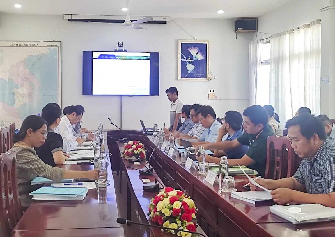 Hội đồng Khoa học và Công nghệ tỉnh: Nghiệm thu đề tài ương giống và nuôi thương phẩm mực lá