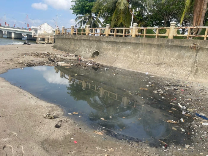 Phường Bắc Nha Trang: Làm rõ nguyên nhân nước thải chảy ra biển