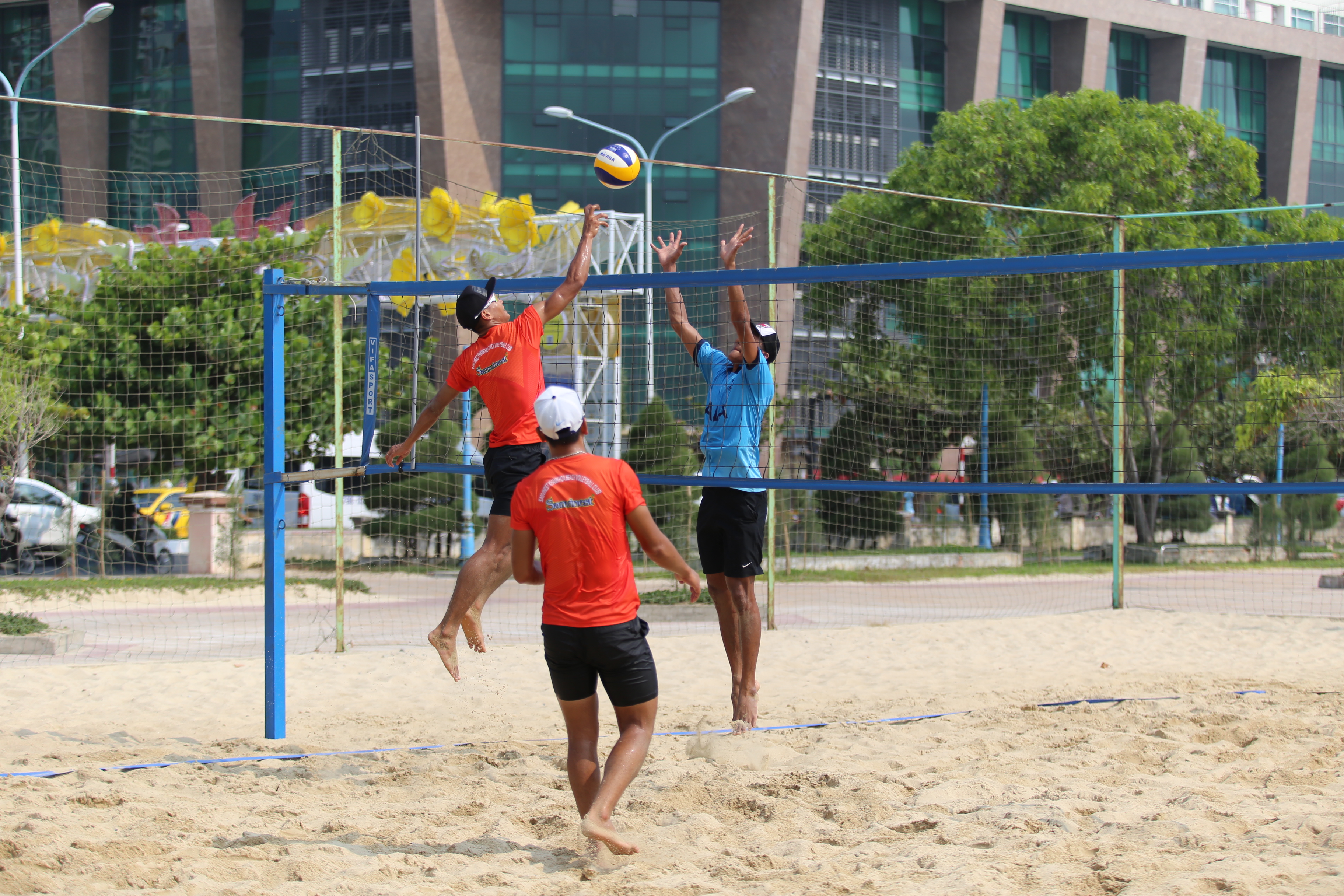 Đội tuyển bóng chuyền bãi biển Việt Nam: Đặt mục tiêu đoạt huy chương tại SEA Games 32