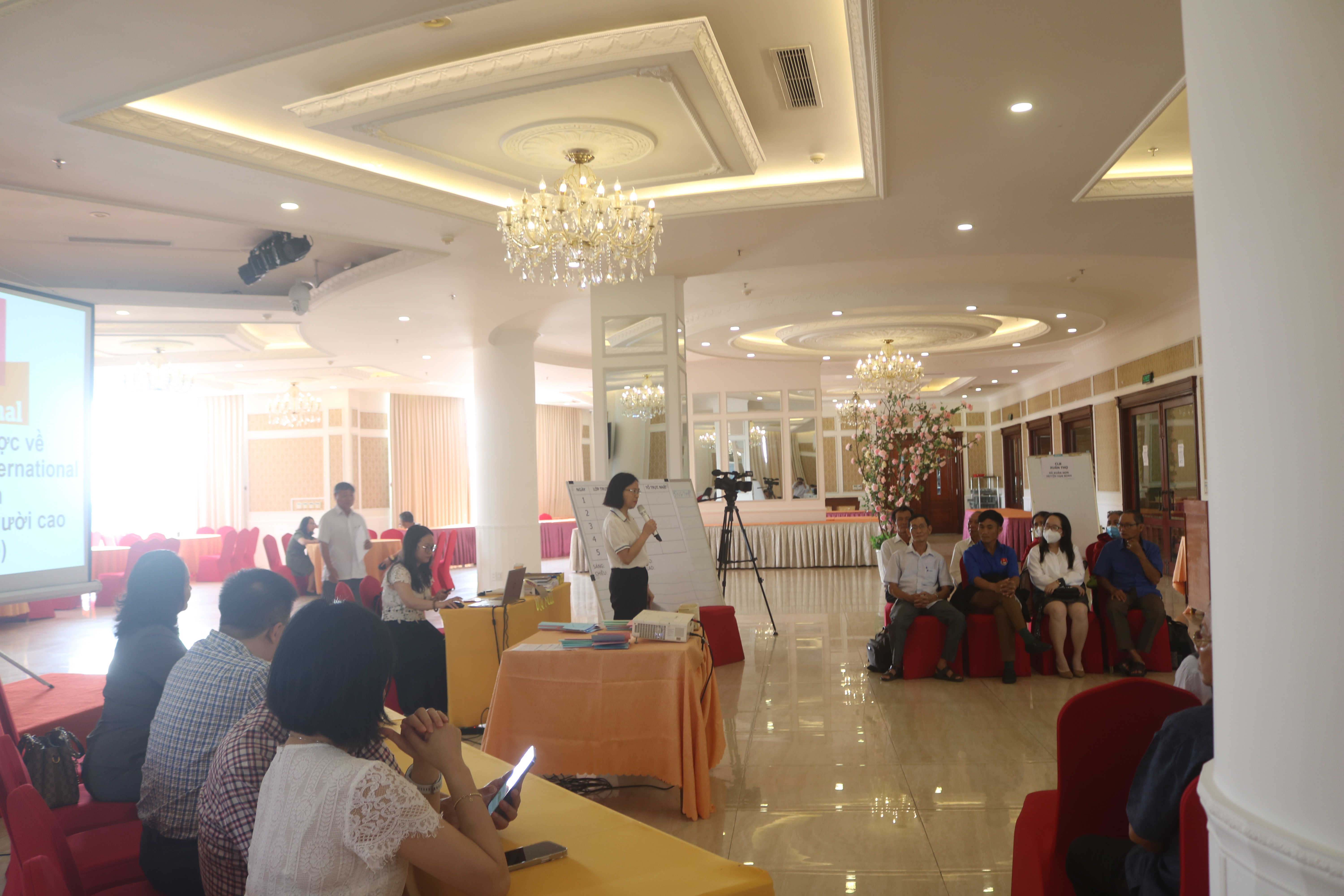 Ban Đại diện Hội Người cao tuổi tỉnh Khánh Hòa: Phối hợp tập huấn vận hành Câu lạc bộ Liên thế hệ tự giúp nhau