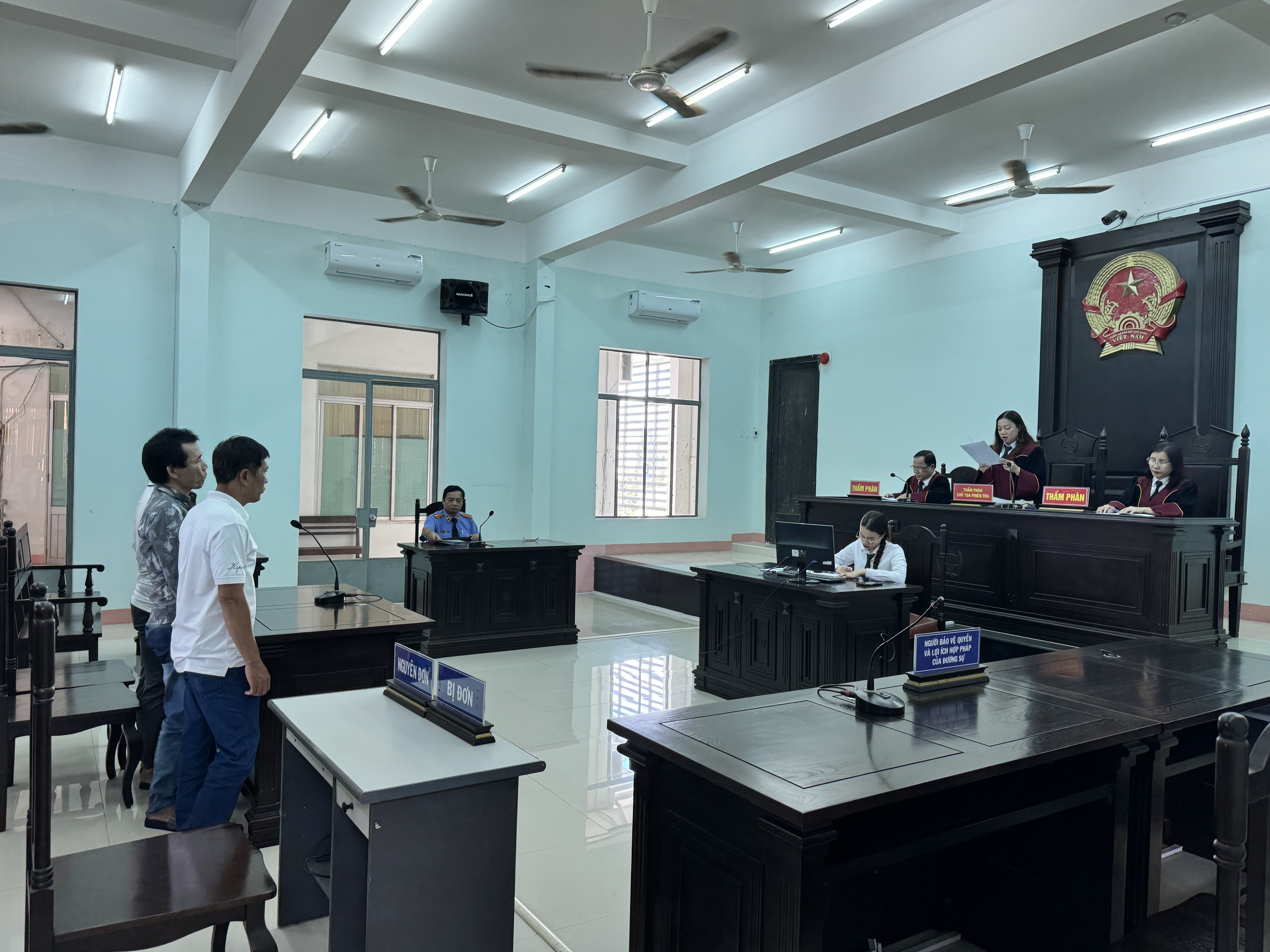 Vụ án trộm cắp, tiêu thụ tài sản tại Nha Trang: Có dấu hiệu bỏ lọt tội phạm