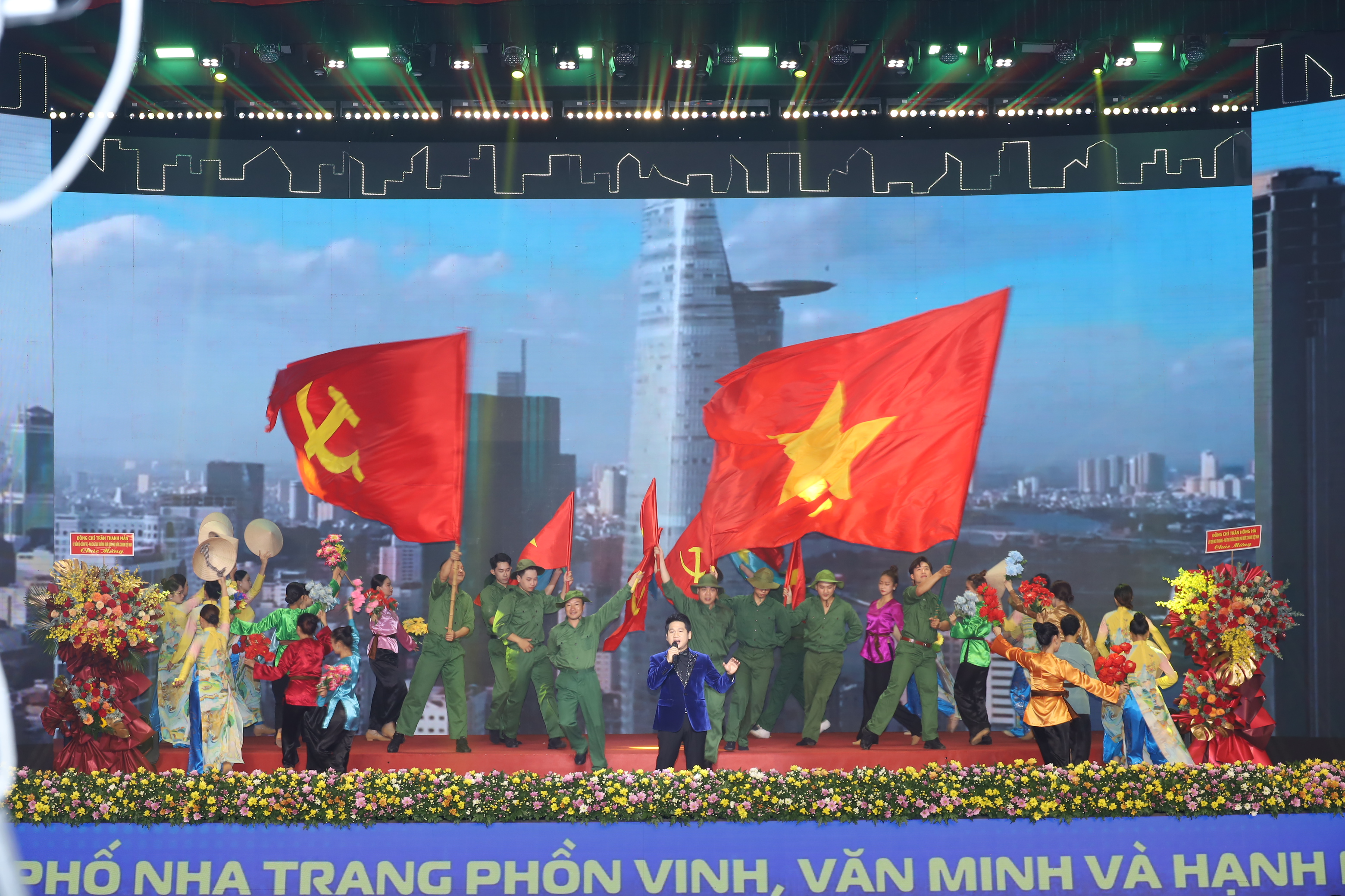 Những bài hát theo đoàn quân chiến thắng