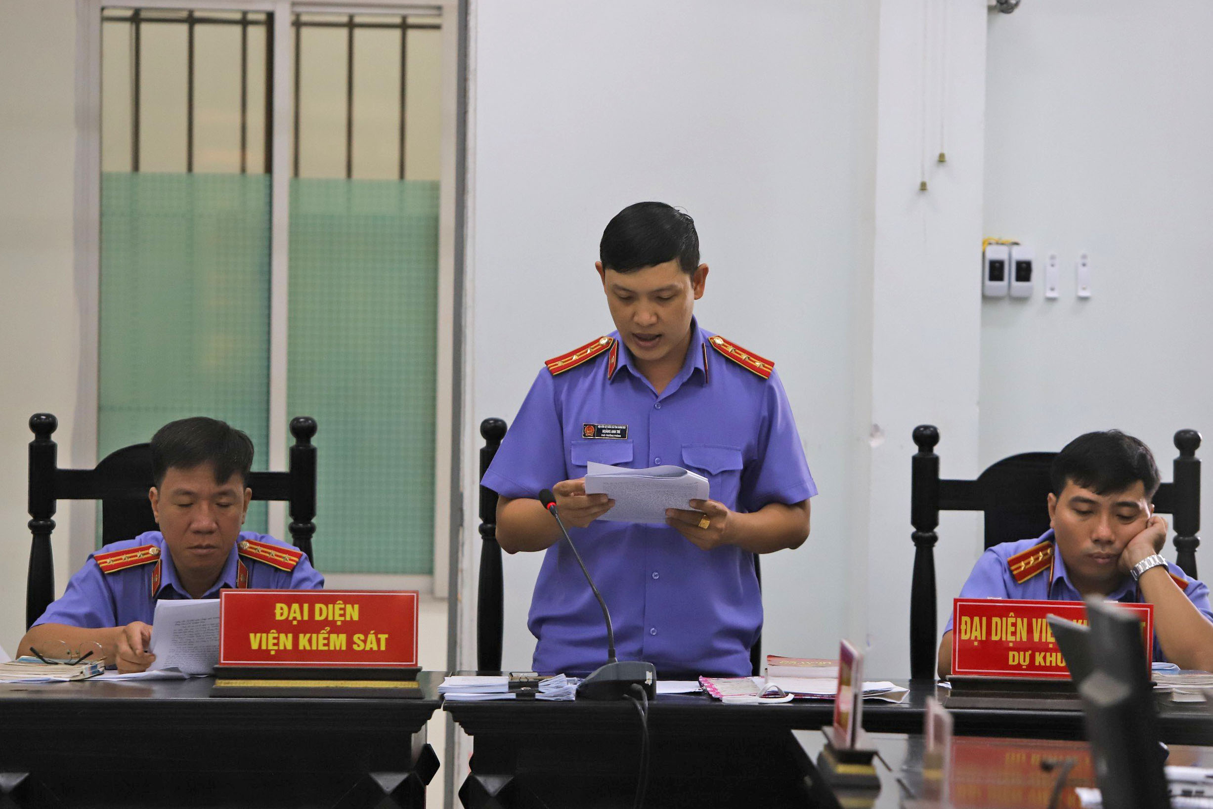 Xét xử sơ thẩm vụ vi phạm quy định về đấu thầu tại CDC Khánh Hòa