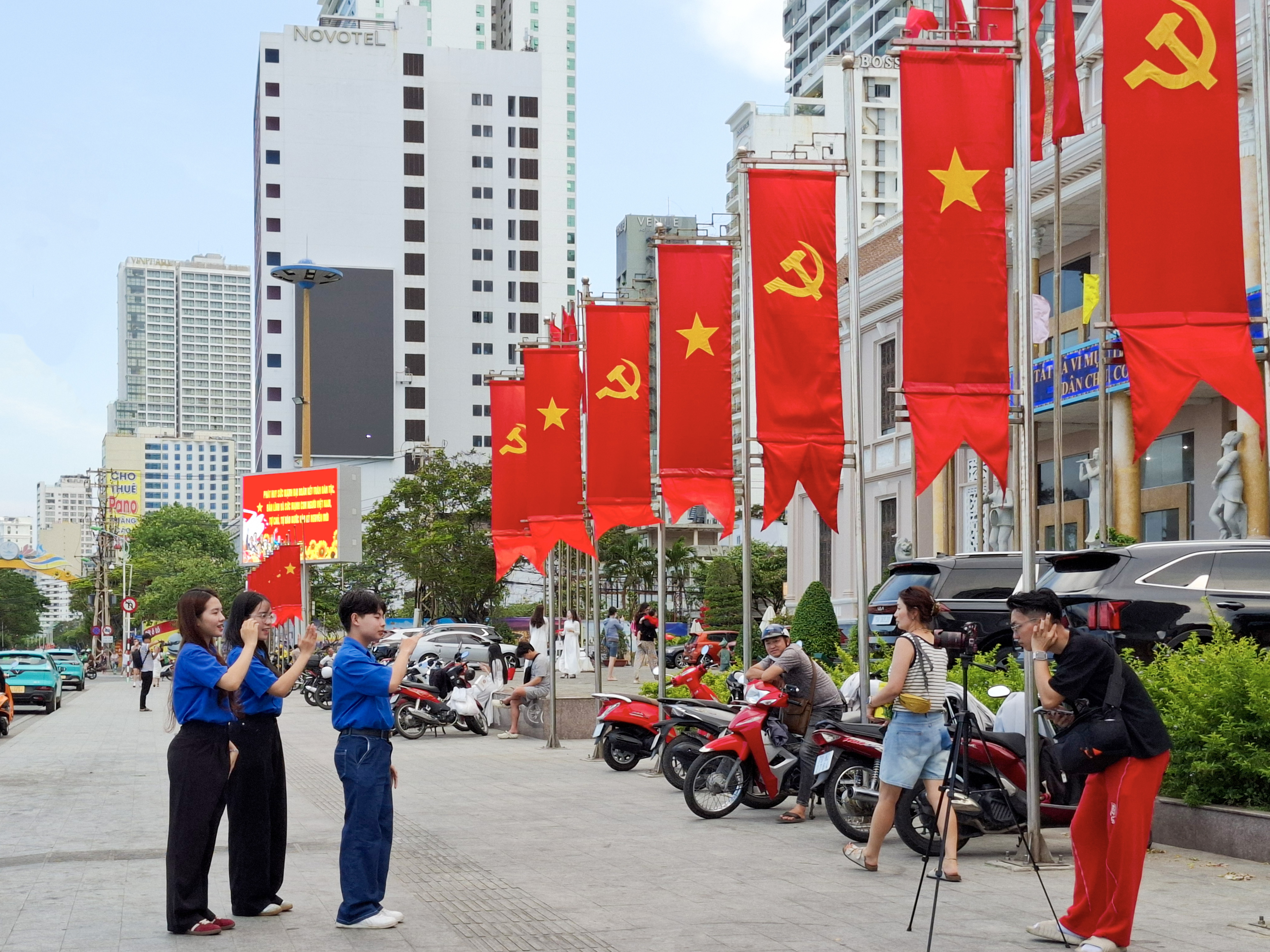 Hành động đẹp hướng về ngày đại lễ 