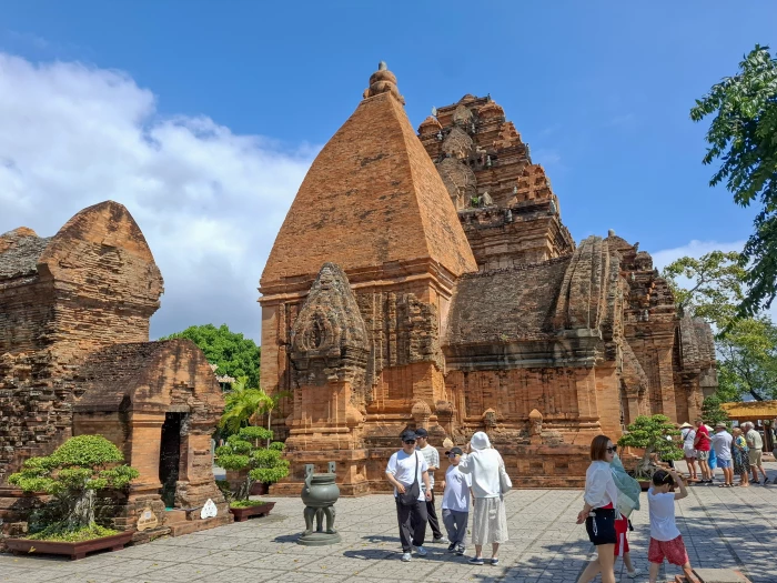 Quan tâm bảo tồn di tích