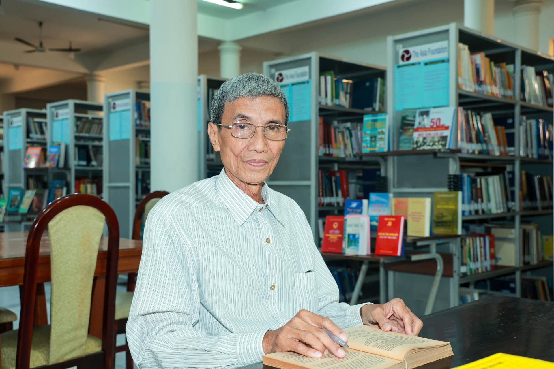 Những độc giả thân thiết với thư viện