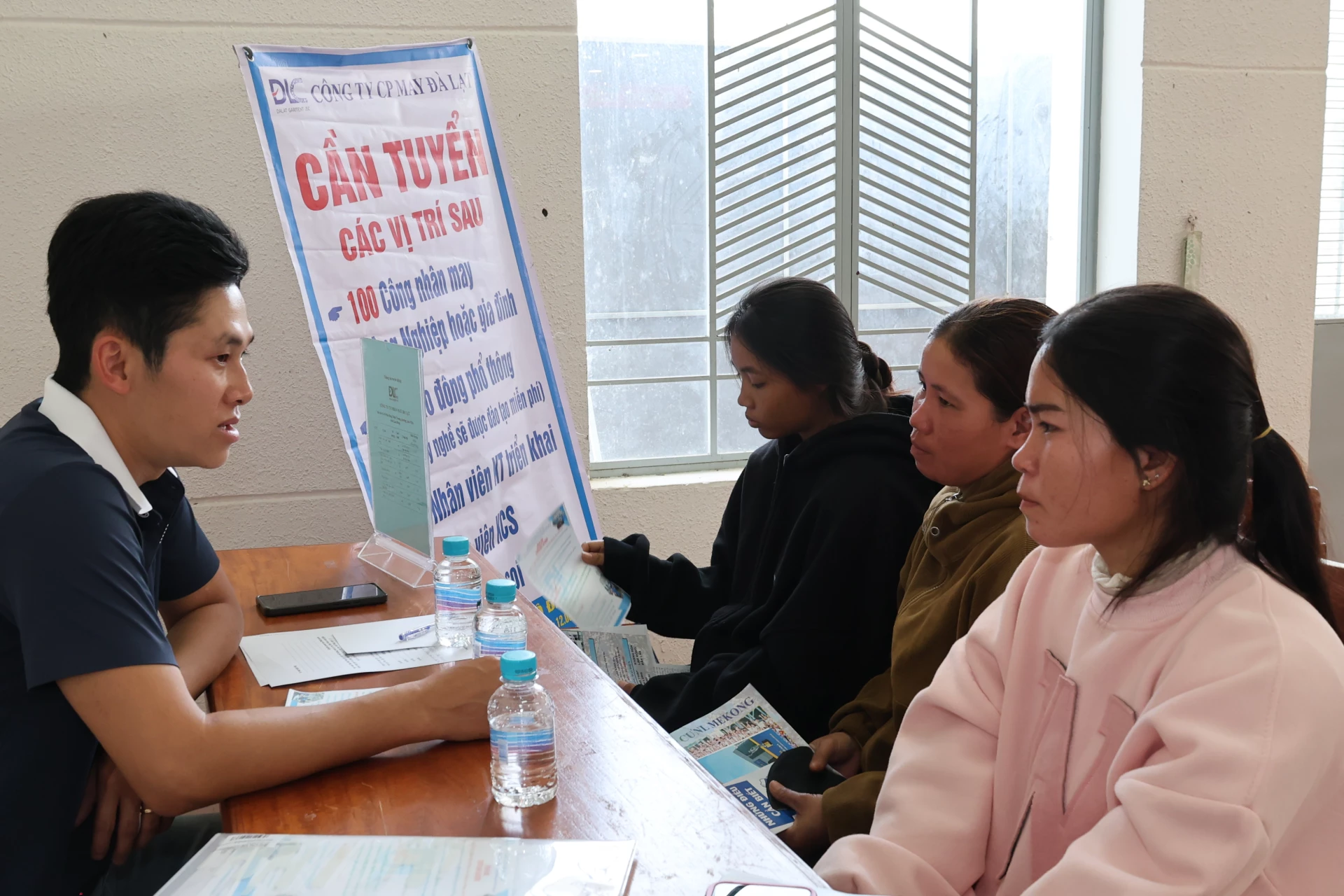 Đồng bào dân tộc thiểu số xã Bác Ái Đông: Thêm cơ hội có việc làm