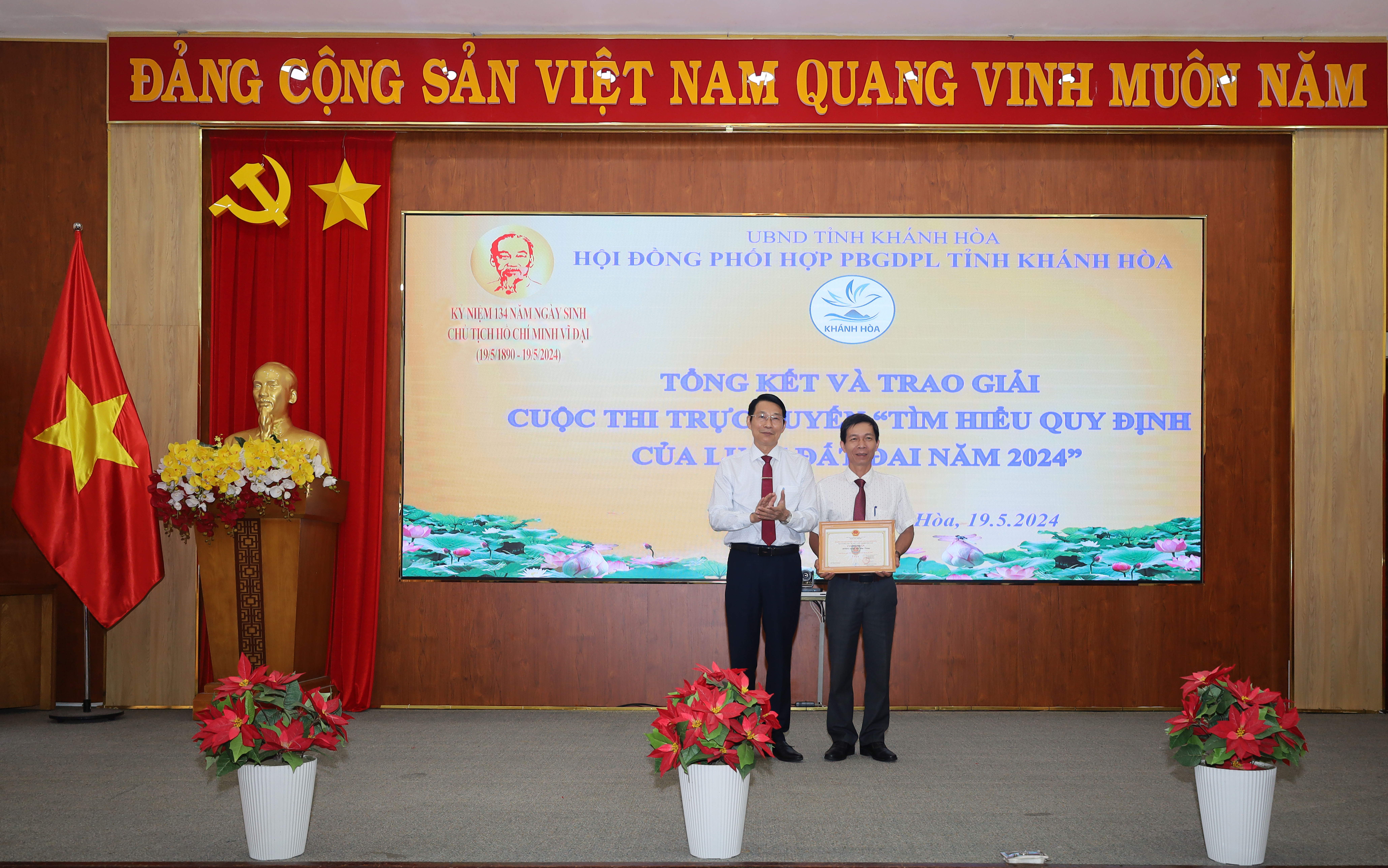 Sức hút từ cuộc thi tìm hiểu pháp luật trực tuyến