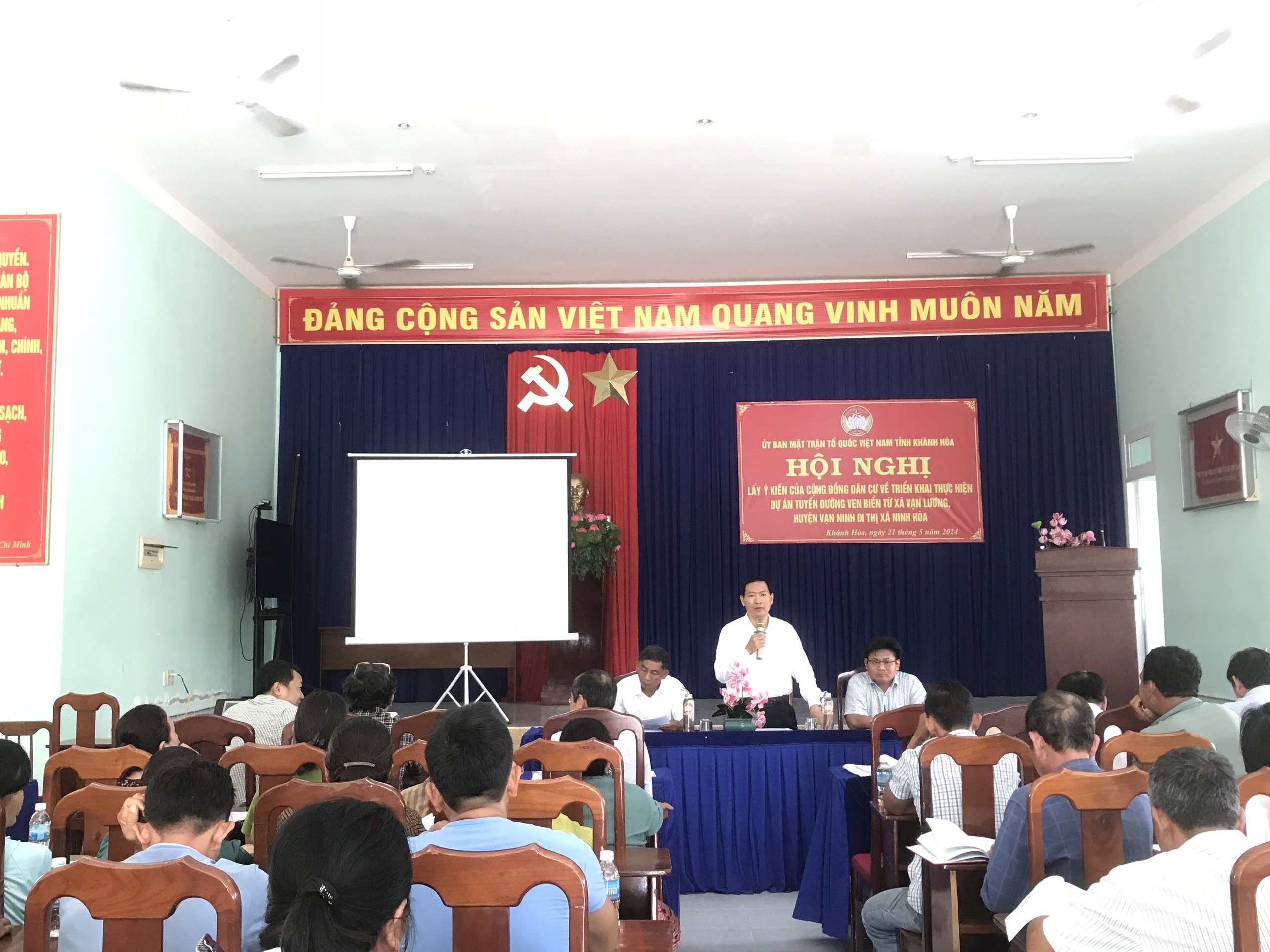 UBMTTQ Việt Nam tỉnh:: Lấy ý kiến cộng đồng về Dự án Đường ven biển từ xã Vạn Lương, huyện Vạn Ninh đi thị xã Ninh Hòa