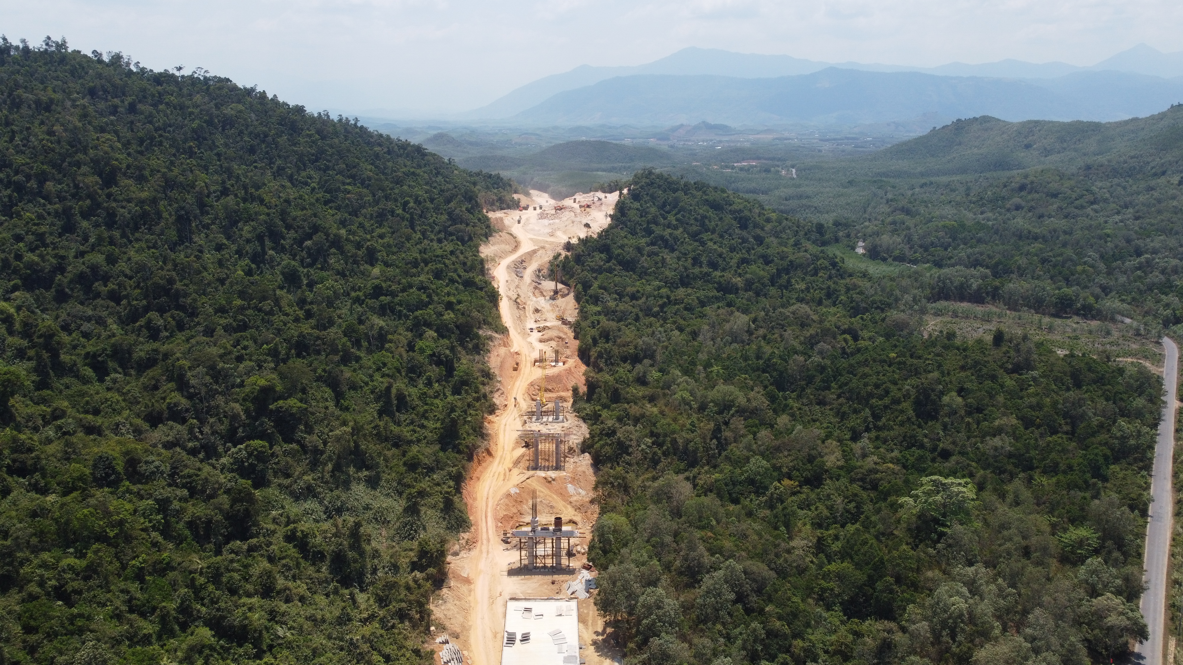 Công trình đường bộ cao tốc đoạn Vân Phong - Nha Trang: Phát sinh 4,27ha rừng cần chuyển đổi 