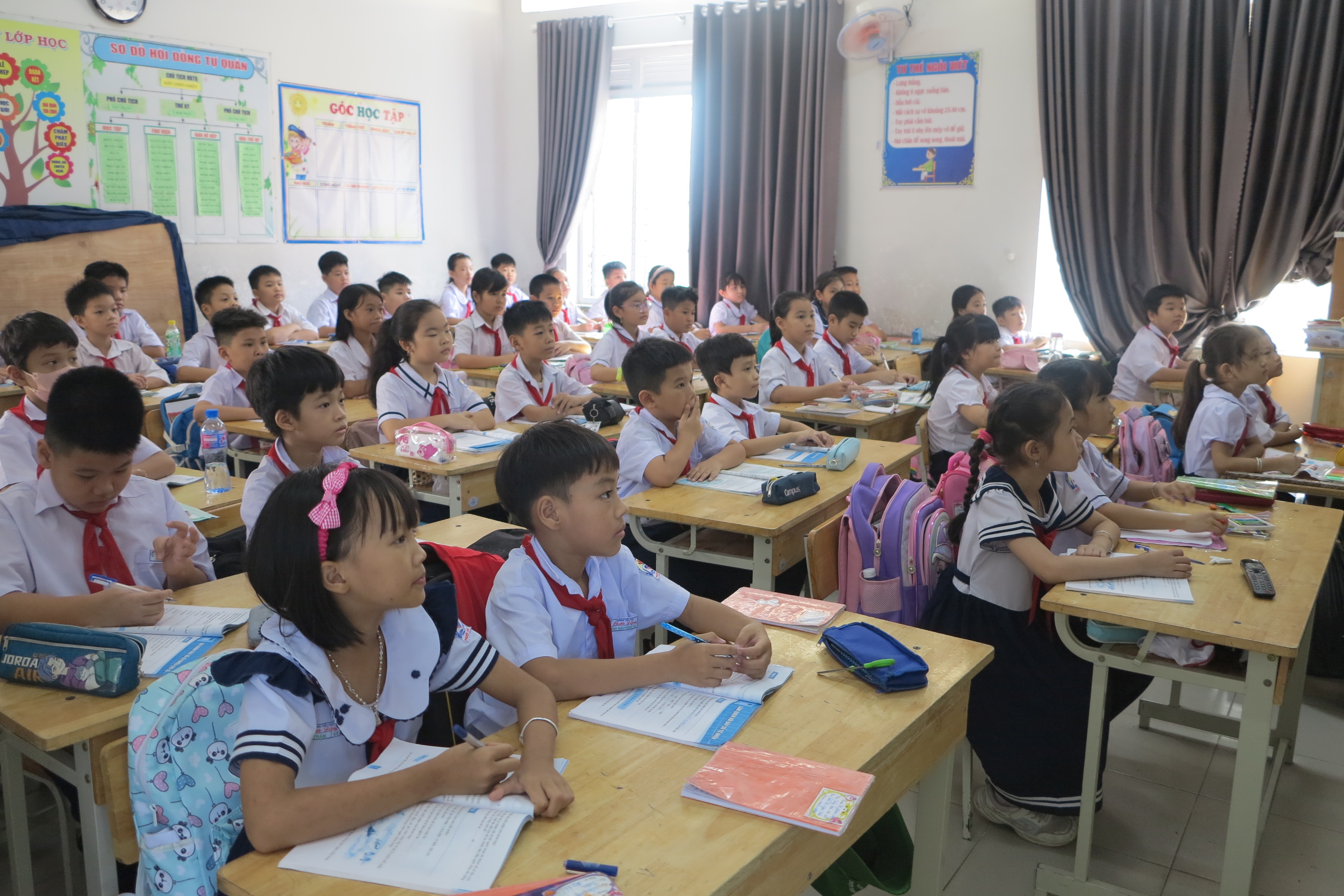 Khen thưởng học sinh cuối năm phải đảm bảo thực chất